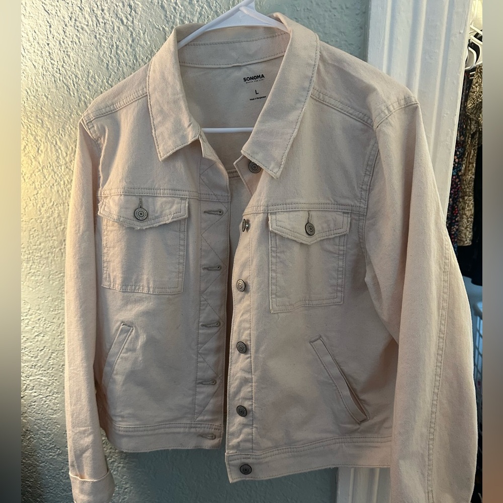 Sonoma size large women’s jean jacket